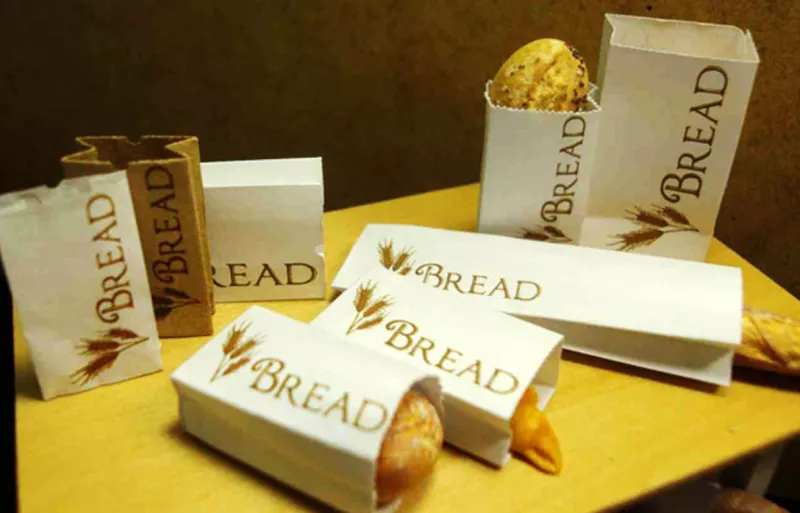 Túi giấy được sử dụng trong các cửa hàng bánh mì